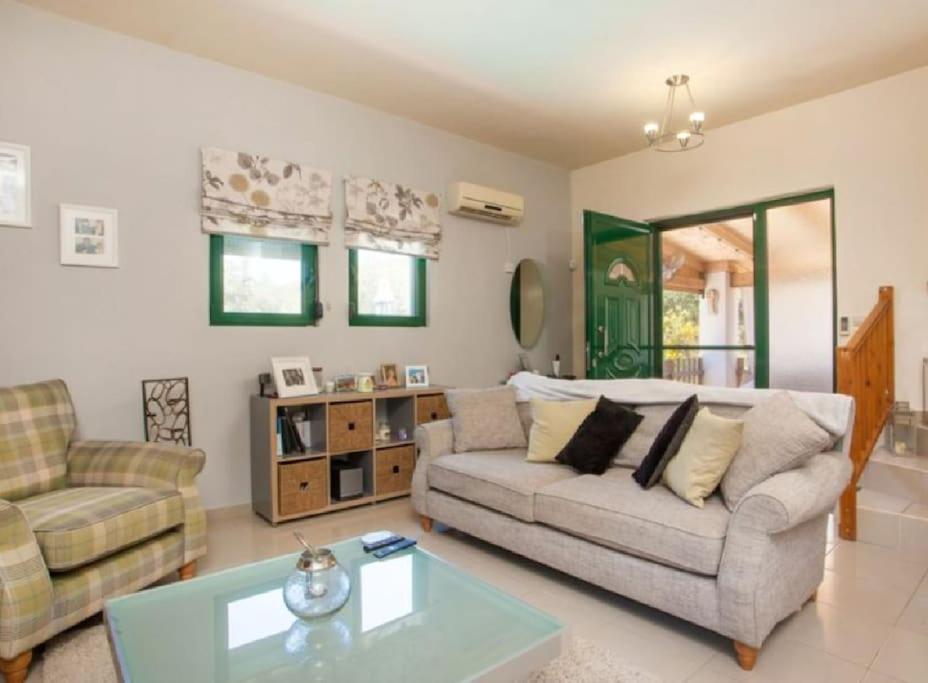 Villa Lea Vlicha  ภายนอก รูปภาพ